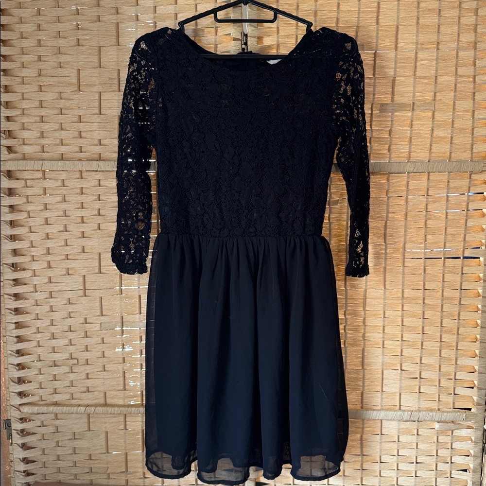 H&M Black Lace Long Sleeve Dress
